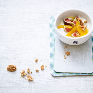 Gewürzjoghurt mit Orangen Gewürzjoghurt mit Orangen