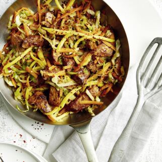 Schweinefilet-Kohl-Pfanne mit Senfmarinade Schweinefilet-Kohl-Pfanne mit Senfmarinade