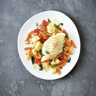 Kabeljau mit Pfannengemüse Kabeljau mit Pfannengemüse