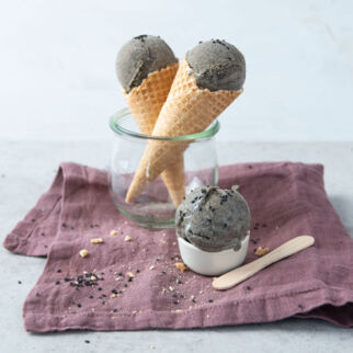 Schwarzes Sesam-Eis Schwarzes Sesam-Eis