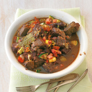 Rindertopf mit Rotwein Rindertopf mit Rotwein