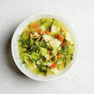 Gemüsesuppe mit Reis