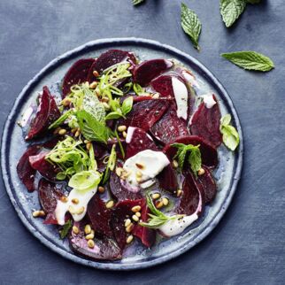 Rote-Bete-Carpaccio mit Frischkäse