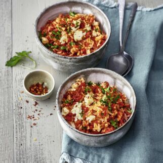 Roter Paprikareis mit Feta
