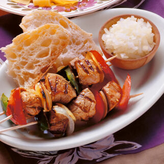 Gemischte Fleischspieße