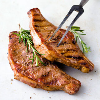 Gegrillte Frischlingskoteletts Gegrillte Frischlingskoteletts