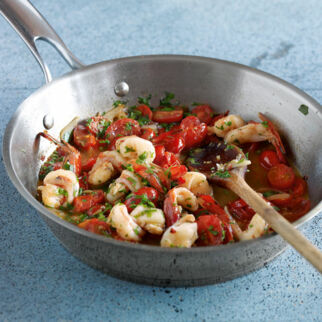 Garnelen in Knoblauch-Tomaten-Sud