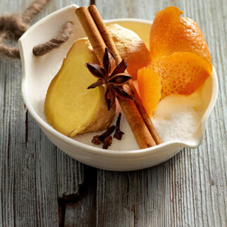 Ofenquitten mit Gewürzen Ofenquitten mit Gewürzen