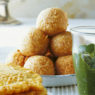 Erdnussbällchen Erdnussbällchen