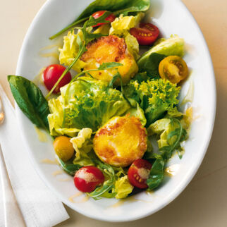 Ziegenkäse mit Polentakruste Ziegenkäse mit Polentakruste