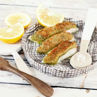 Fisch mit Parmesan-Bröselkruste Fisch mit Parmesan-Bröselkruste
