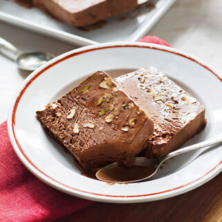 Schokoparfait mit Krokant Schokoparfait mit Krokant