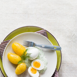 Eier und Kartoffeln mit Grüner Sauce