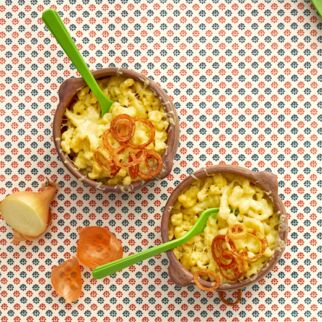 Käsespätzle mit Röstzwiebeln Käsespätzle mit Röstzwiebeln