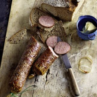 Kochmettwurst Kochmettwurst