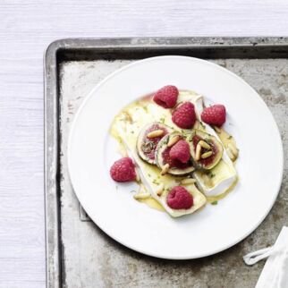 Gratinierter Brie mit Honig Gratinierter Brie mit Honig