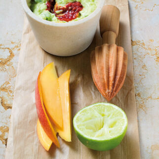 Guacamole mit Mango Guacamole mit Mango