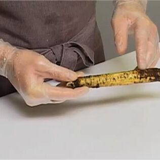 Schwarzwurzeln richtig putzen und verarbeiten Schwarzwurzeln richtig putzen und verarbeiten