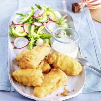 Backfisch mit Gnocchi-Salat Backfisch mit Gnocchi-Salat