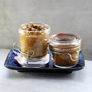 Vegane Leberwurst aus Trockenpilzen und Linsen