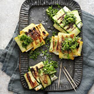 Halloumi-Zucchini-Päckchen mit Gremolata Halloumi-Zucchini-Päckchen mit Gremolata