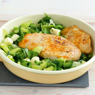 Hähnchen mit Bärlauchgemüse Hähnchen mit Bärlauchgemüse