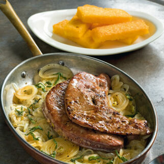 Kalbsleber mit Zwiebeln Kalbsleber mit Zwiebeln