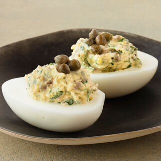 Sardellen-Kapern-Eier Sardellen-Kapern-Eier