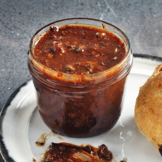 Espressogelee mit Schokostückchen Espressogelee mit Schokostückchen