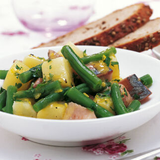 Kartoffel-Bohnen-Salat mit Matjes