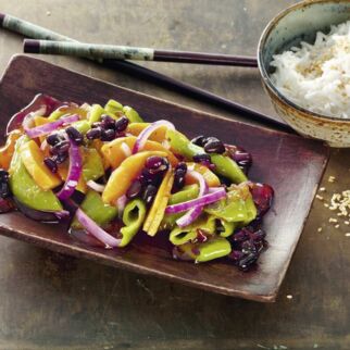 Gebratener Kürbis mit schwarzen Bohnen Gebratener Kürbis mit schwarzen Bohnen