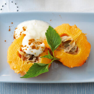 Gebackene Quitten mit Honig-Joghurt Gebackene Quitten mit Honig-Joghurt