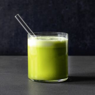 Apfel-Sellerie-Saft mit Ingwer Apfel-Sellerie-Saft mit Ingwer