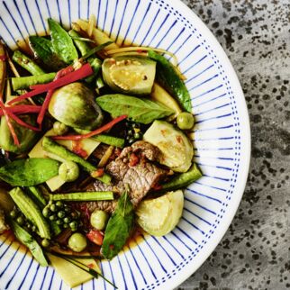 Gebratenes Rindfleisch mit Fingerwurz Gebratenes Rindfleisch mit Fingerwurz