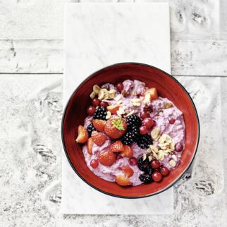 Birchermüsli mit Beeren-Mix Birchermüsli mit Beeren-Mix