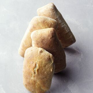 Panini-Brötchen mit Rosmarin Panini-Brötchen mit Rosmarin