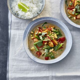 Gemüse in Erdnuss-Kokos-Sauce Gemüse in Erdnuss-Kokos-Sauce