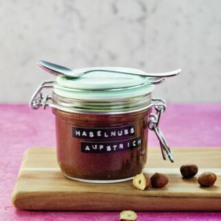 Haselnussaufstrich mit Joghurt Haselnussaufstrich mit Joghurt