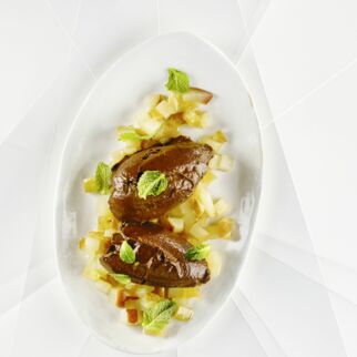 Avocado-Schoko-Mousse mit Birnenkompott Avocado-Schoko-Mousse mit Birnenkompott