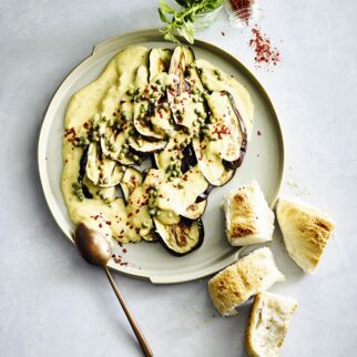 Gegrillte Auberginen
mit Hummus Gegrillte Auberginen
mit Hummus