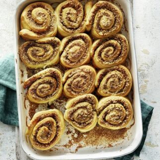 Schneckennudeln mit Nussfüllung