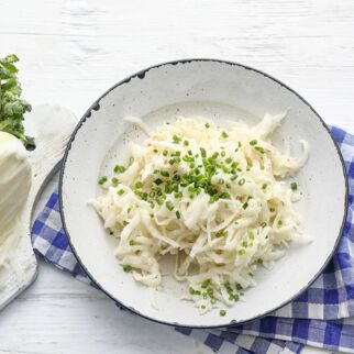 Rettichsalat mit Rahmsauce Rettichsalat mit Rahmsauce