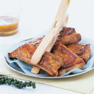 Spareribs mit Aprikosenglasur Spareribs mit Aprikosenglasur