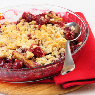 Kirsch-Rhabarber-Crumble Kirsch-Rhabarber-Crumble