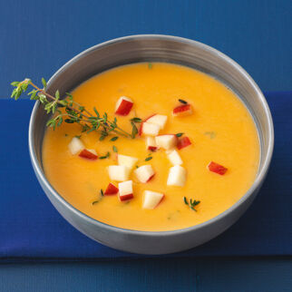 Pikante Süßkartoffel-Apfel-Suppe Pikante Süßkartoffel-Apfel-Suppe