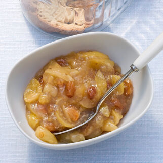 Traubenkonfitüre mit Rosinen Traubenkonfitüre mit Rosinen