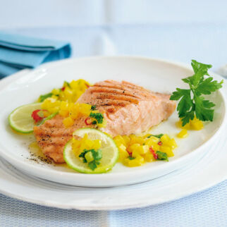 Lachs mit Limetten-Chili-Butter Lachs mit Limetten-Chili-Butter