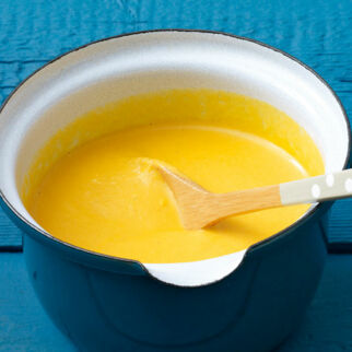 Möhren-Erdnuss-Suppe Möhren-Erdnuss-Suppe