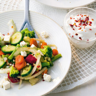 Gyros-Gemüse mit Joghurtsauce Gyros-Gemüse mit Joghurtsauce