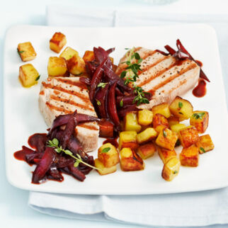 Thunfisch mit Balsamico-Zwiebeln